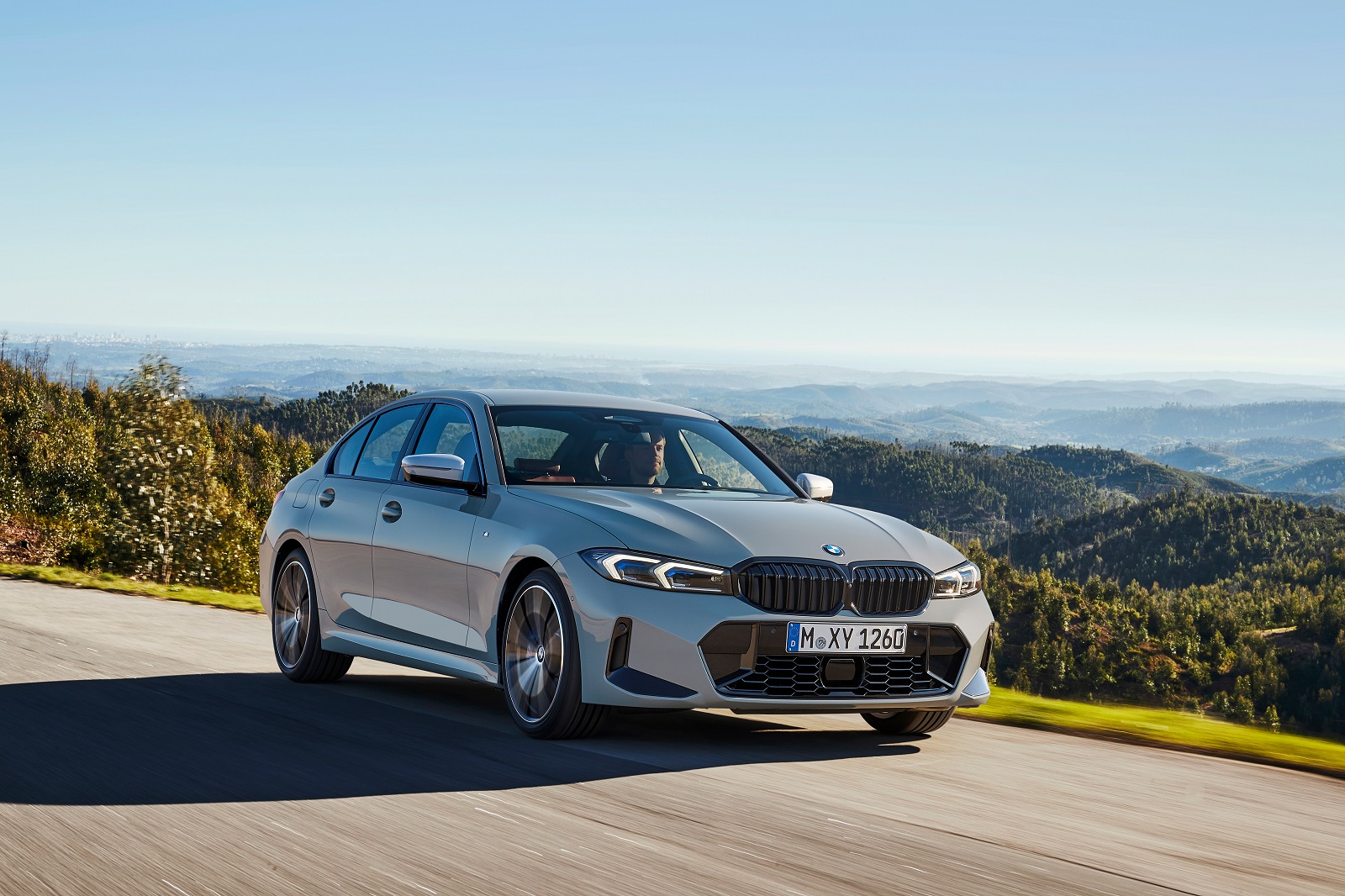 Yenilikçi İç Tasarımı Ve Güçlü Donanımıyla Yüksek Sürüş Zevki Sunan Yeni BMW 320i Sedan Türkiye’de!