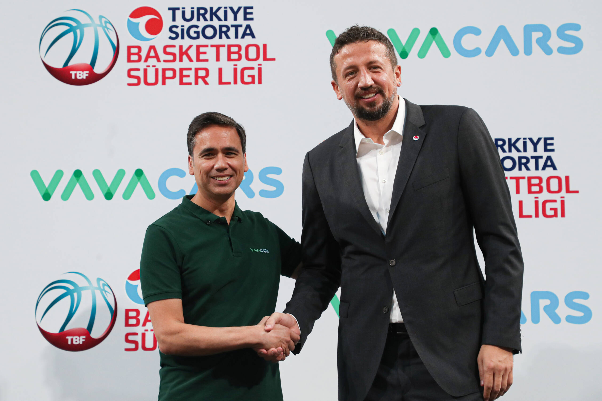 Türkiye Basketbol Federasyonu'nun Ana Sponsoru VavaCars Oldu!