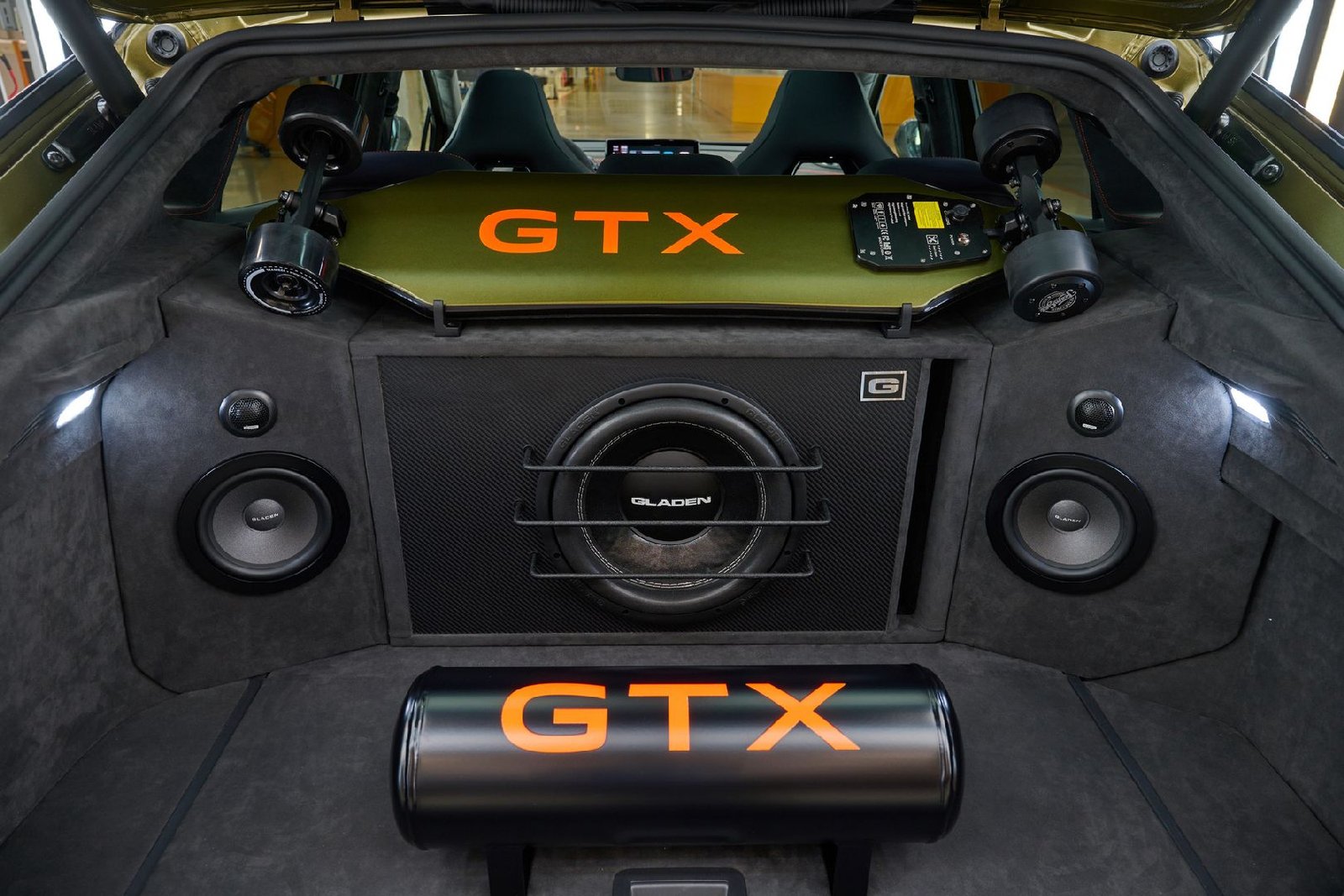 Premiere at the ID. Meet: apprentices from Volkswagen Sachsen present ID.5 GTX „Xcite“ show car