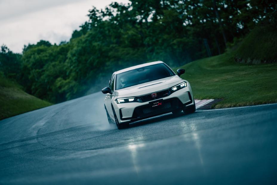 Hottest Hot Hatch Brings More Heat: All-New Honda Civic Type R Adds Power, Performance, and Swagger