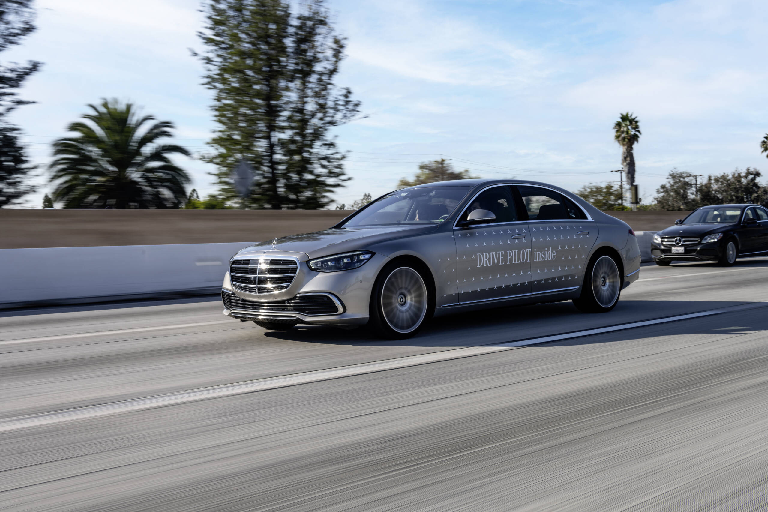 Mercedes-Benz die Zukunft von Luxus und Effizienz gestaltetEngineering desire: How Mercedes-Benz is shaping the future of luxury and efficiency
