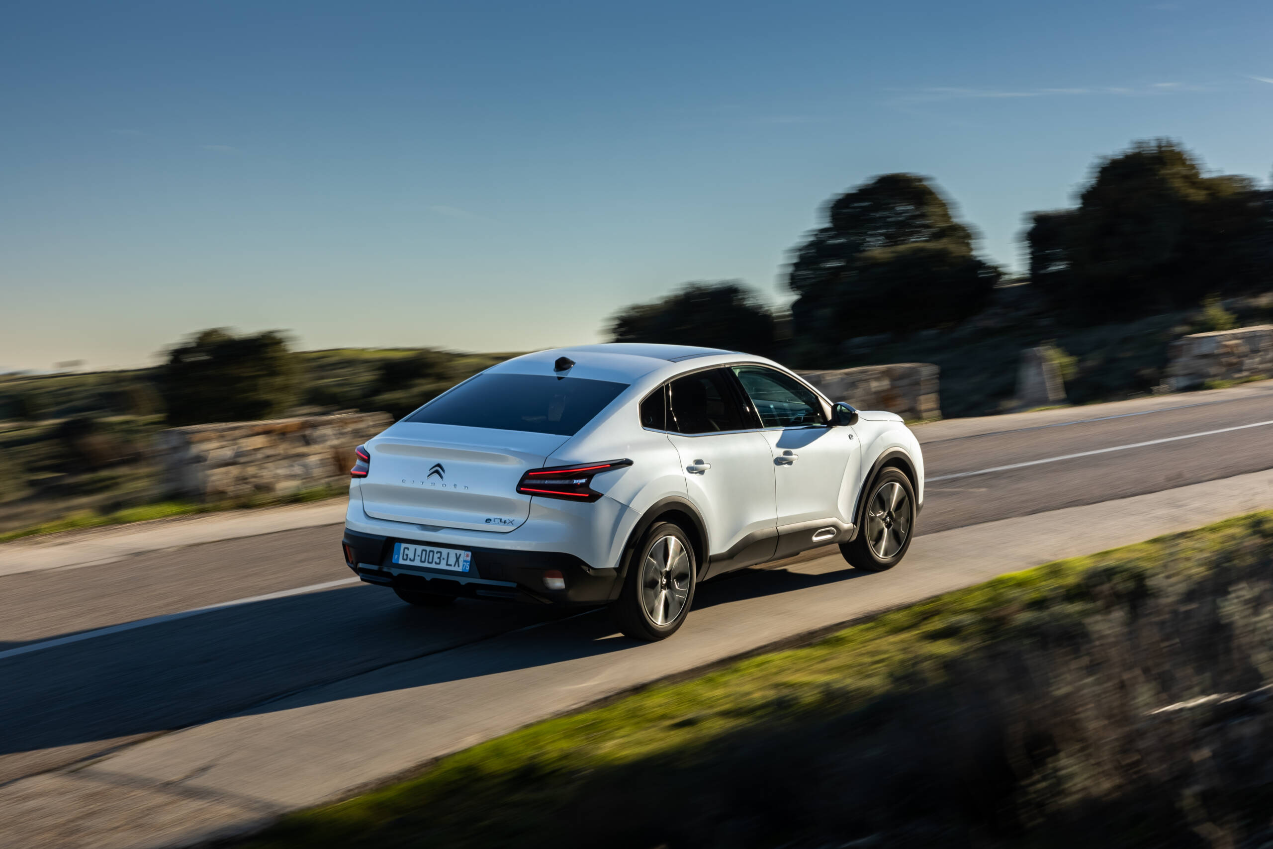 CITROËN ë-C4 and ë-C4 X DELIVER MORE POWER WITH NEW EFFICIENT ELECTRIC  ENGINE AND MORE RANGE UP TO 420 KM, Citroën