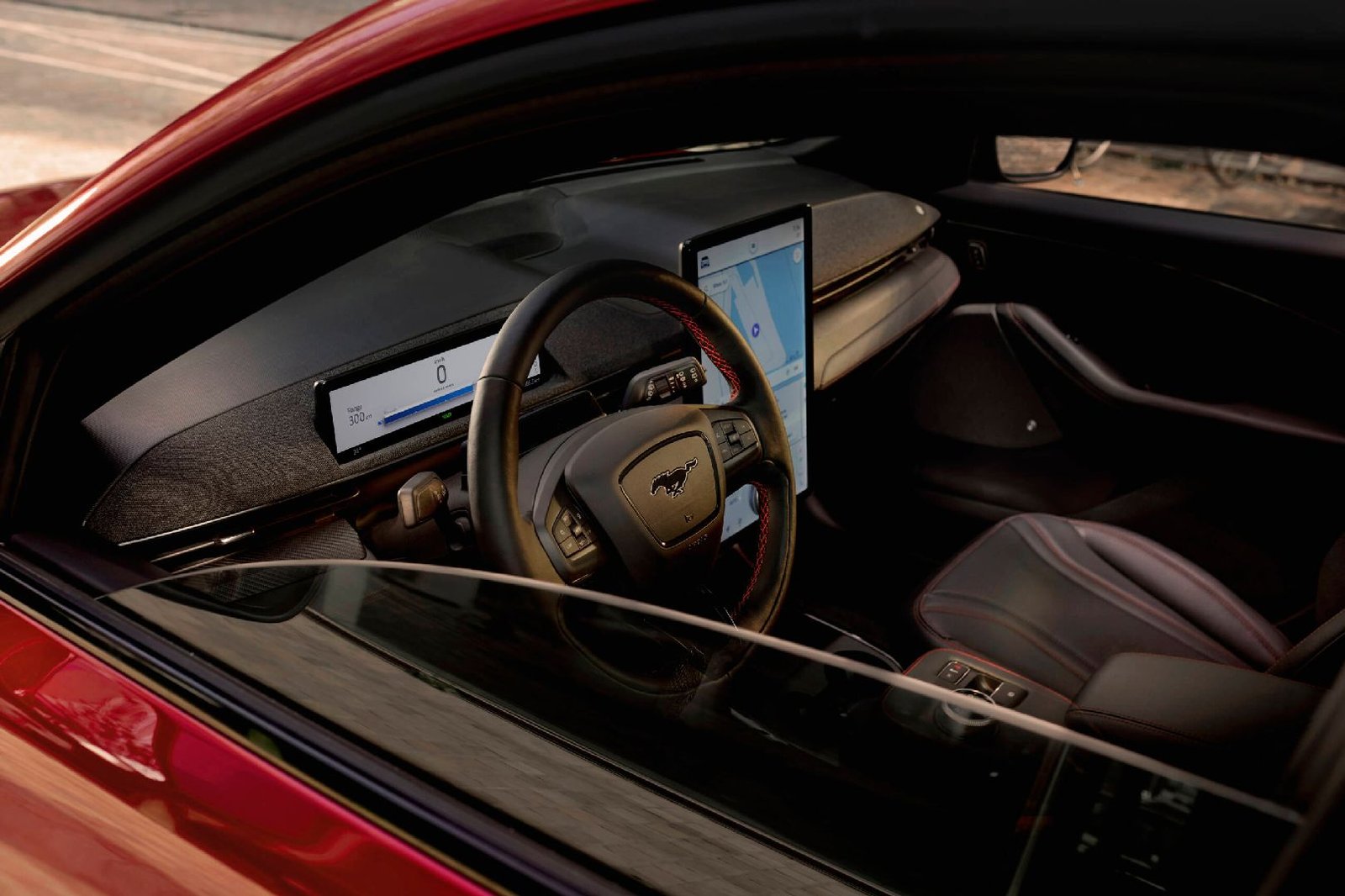 ford elektrikli mustang