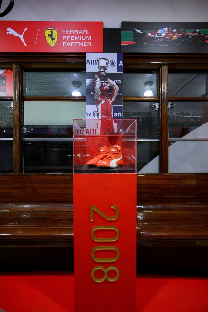 PUMA_Scuderia Ferrari HP_Tram_10